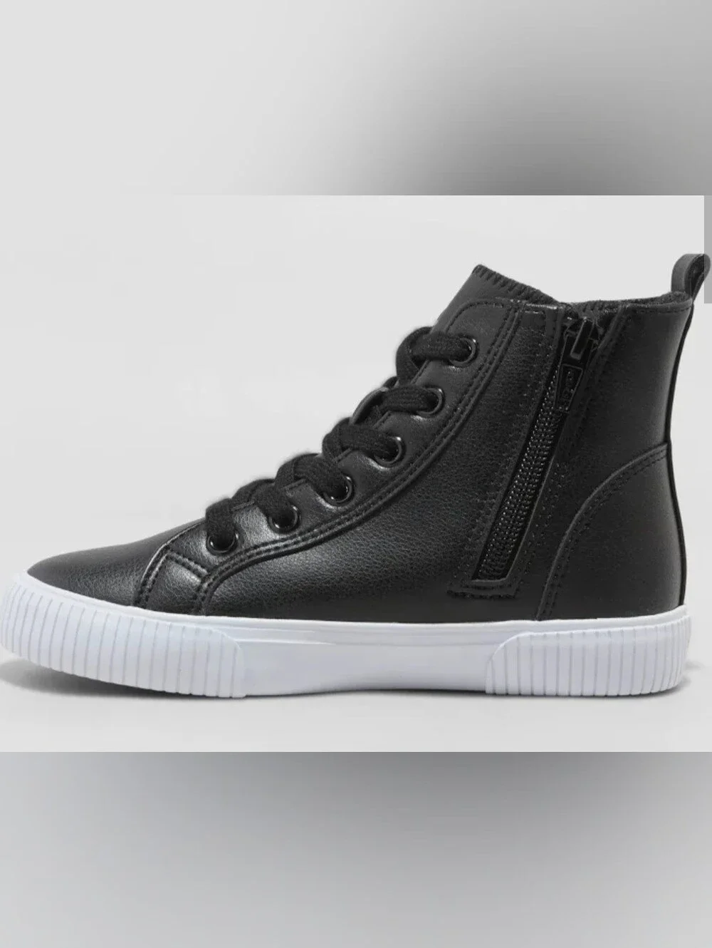 New Black High-Top Lace-Up Sneaker with White Sole Big Kids Sz 3